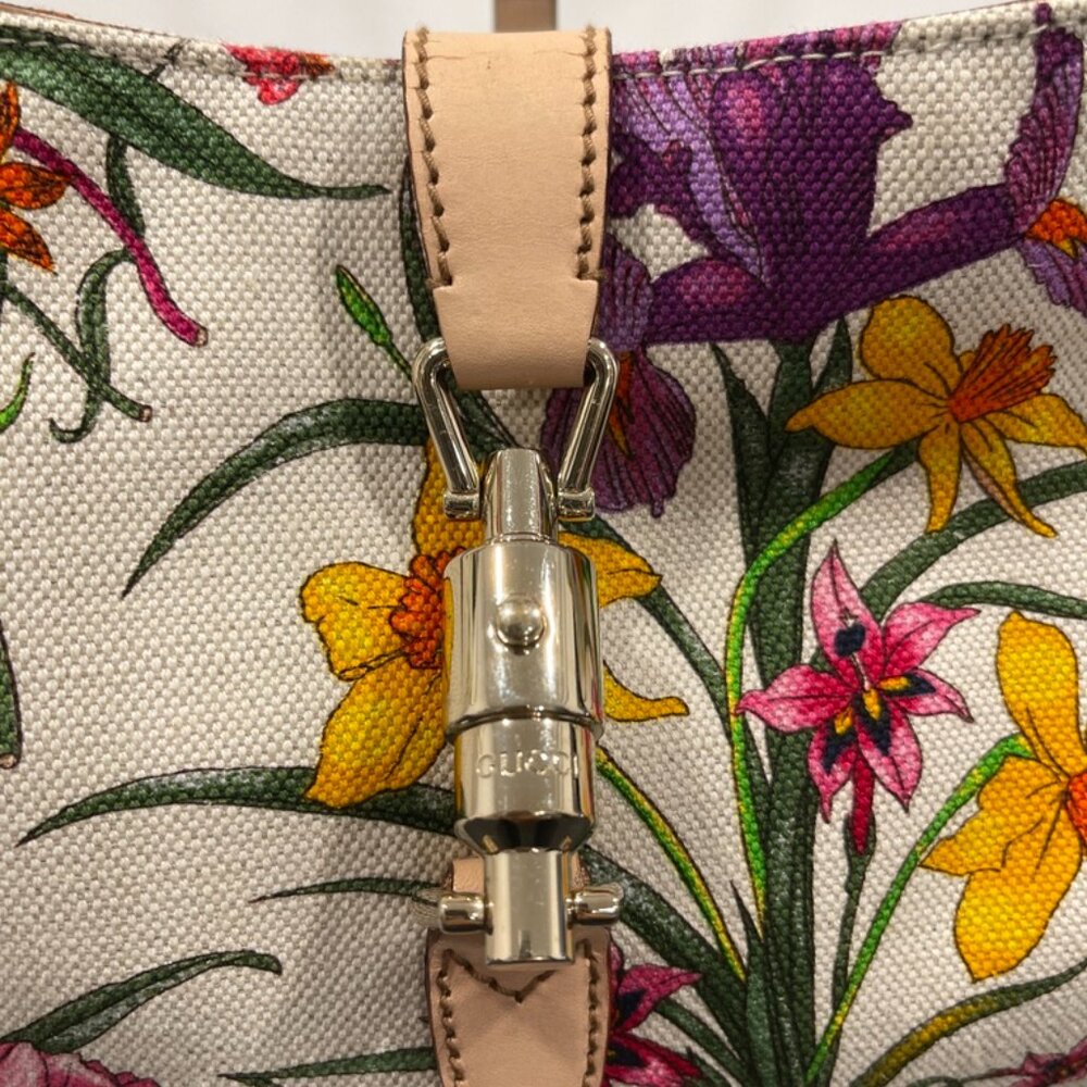 Gucci Flora Jackie O Hobo Shoulder Bag White Floral Canvas/Leather (174388) - Picture 3 of 13